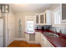 27 WHARNCLIFFE ROAD S - 8