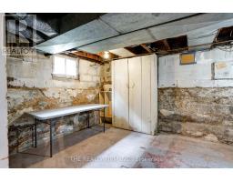 925 MAITLAND STREET - 23