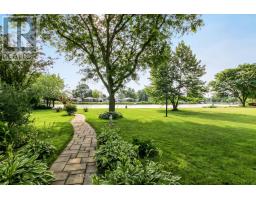 26 GRAND AVENUE - 7