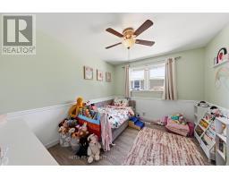 97 GREY CRESCENT - 15