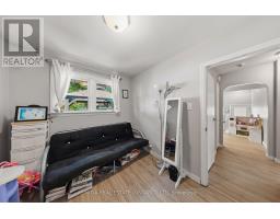 97 GREY CRESCENT - 17