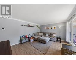 97 GREY CRESCENT - 6