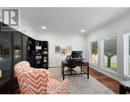944 COLLINS DRIVE - 6