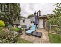 15 CONFEDERATION DRIVE - 27