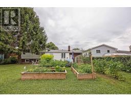15 CONFEDERATION DRIVE - 30