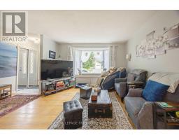 15 CONFEDERATION DRIVE - 7