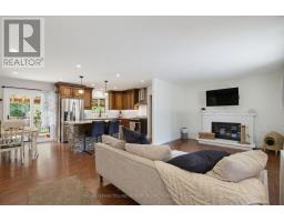 9 STRATHCONA DRIVE - 10