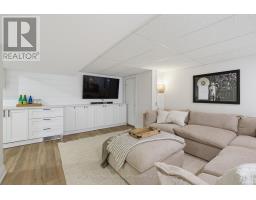 9 STRATHCONA DRIVE - 28