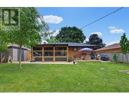 9 STRATHCONA DRIVE - 38