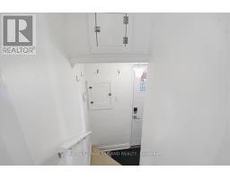 647 PICCADILLY STREET - 28