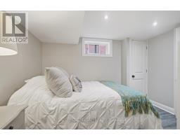 647 PICCADILLY STREET - 34