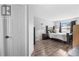14 DUNCAN CRESCENT - 14