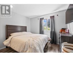 14 DUNCAN CRESCENT - 17