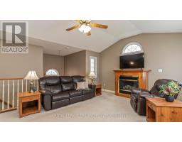 17 WINDEMERE PLACE - 18