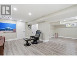 279 STEPHEN STREET - 34