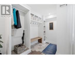 279 STEPHEN STREET - 5