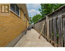 176 RENFRO CRESCENT - 27