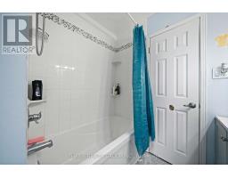 58 HARCROFT CRESCENT - 17