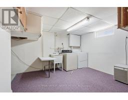 107 APONI CRESCENT - 36