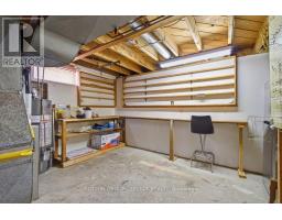 107 APONI CRESCENT - 37