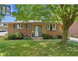 107 APONI CRESCENT - 4