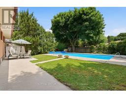 107 APONI CRESCENT - 43