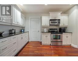 1202 - 250 PALL MALL STREET - 12