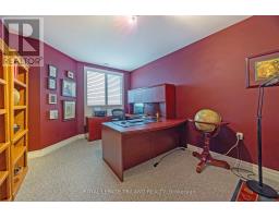 1202 - 250 PALL MALL STREET - 27