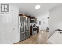 5 HENRY STREET - 6