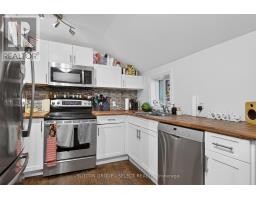 174 CLARENCE STREET - 14
