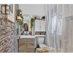 174 CLARENCE STREET - 15