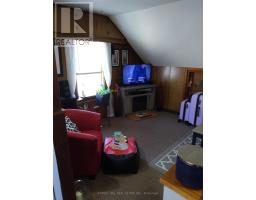 89 HEATHER CRESCENT - 28