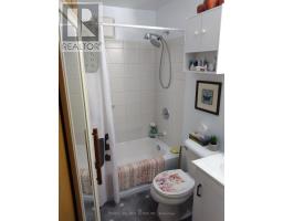 89 HEATHER CRESCENT - 33