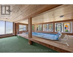 98 SHAVIAN BOULEVARD - 38