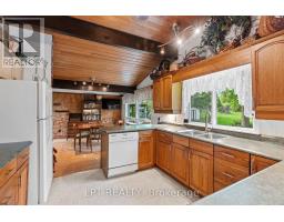 8452 DEFORE DRIVE - 11