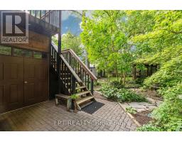 8452 DEFORE DRIVE - 21