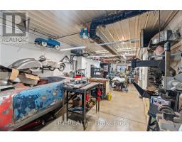 8452 DEFORE DRIVE - 26