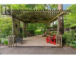 8452 DEFORE DRIVE - 37
