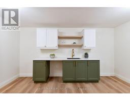 16 KELLY DRIVE - 16