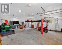 4350 BLUEPOINT DRIVE - 32