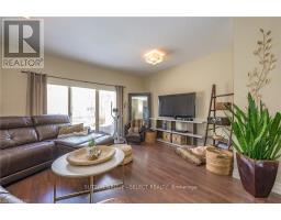 3 - 1850 BEAVERBROOK AVENUE - 9