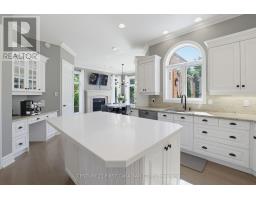 106 FITZWILLIAM BOULEVARD - 16