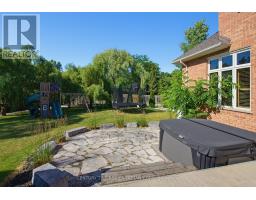 106 FITZWILLIAM BOULEVARD - 38