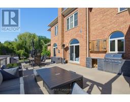 106 FITZWILLIAM BOULEVARD - 40