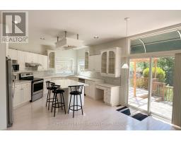 442 AMBLESIDE DRIVE - 12