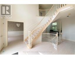 442 AMBLESIDE DRIVE - 2