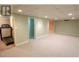 442 AMBLESIDE DRIVE - 30