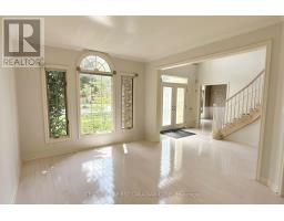 442 AMBLESIDE DRIVE - 4