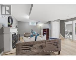 16 FITZWILLIAM BOULEVARD - 32