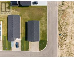 LOT 8 - 215 CAROLYNN WAY - 34